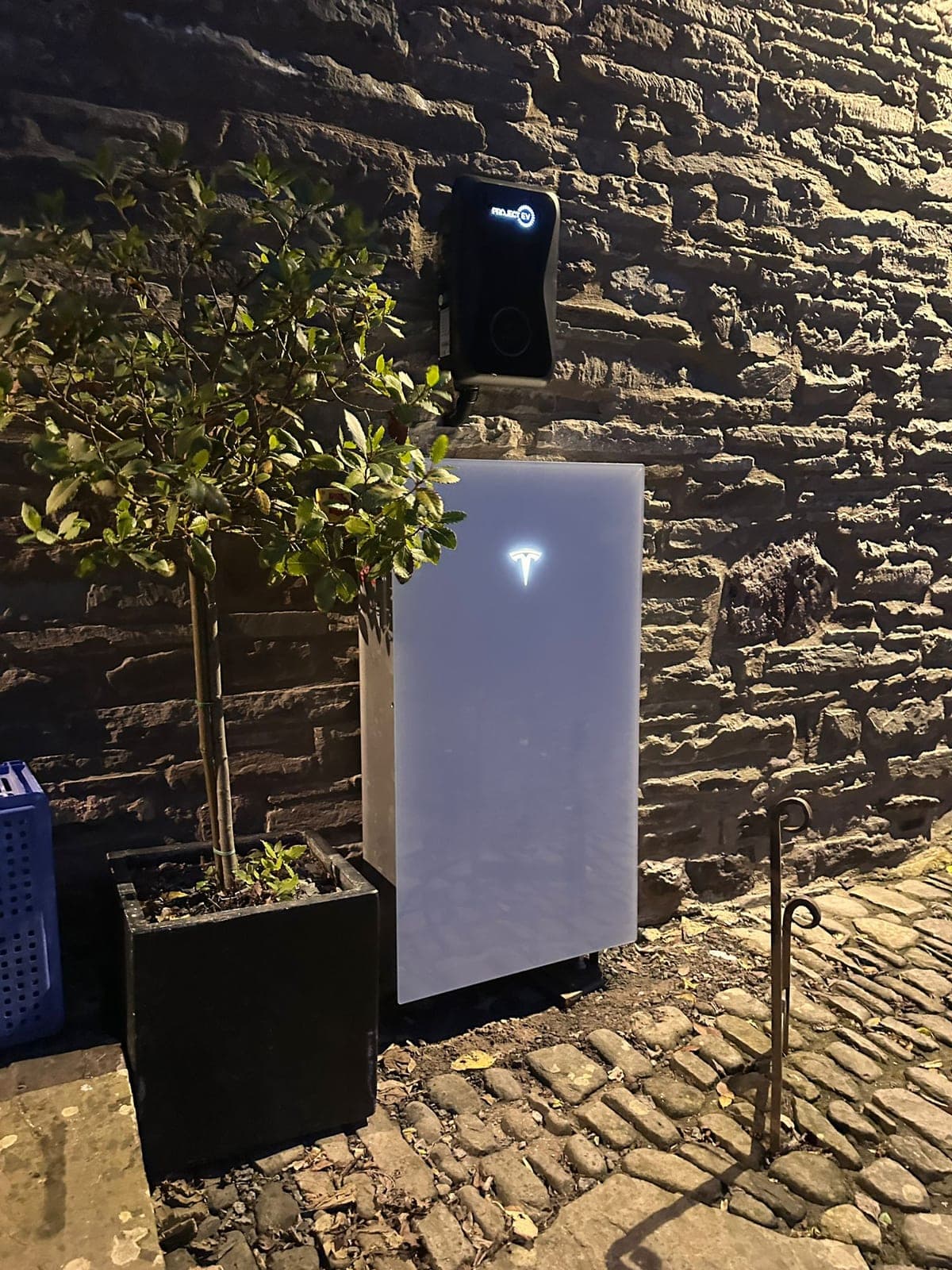 Tesla Powerwall home battery installed by Djuka Electrics