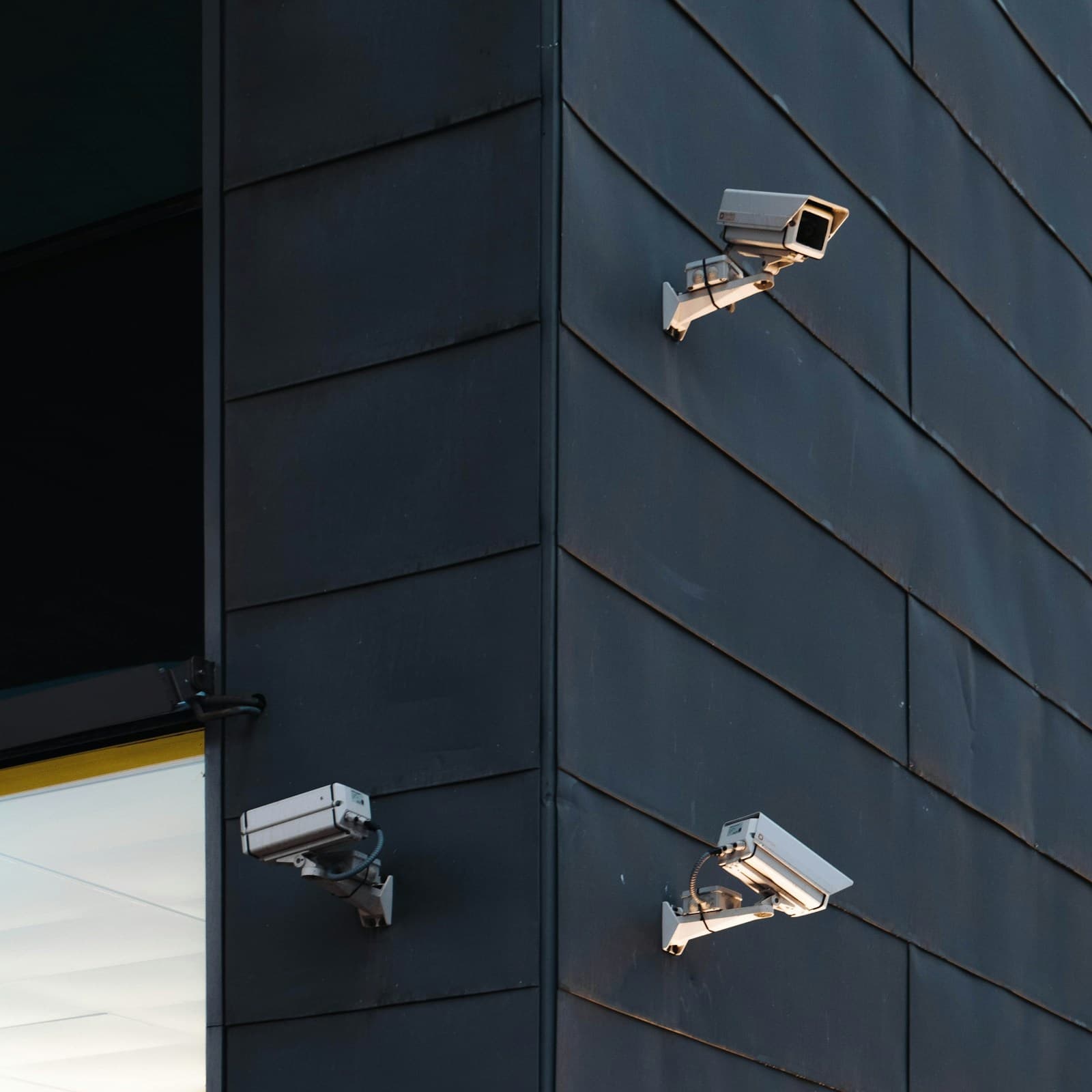 Djuka Electrics data cabling and CCTV installation
