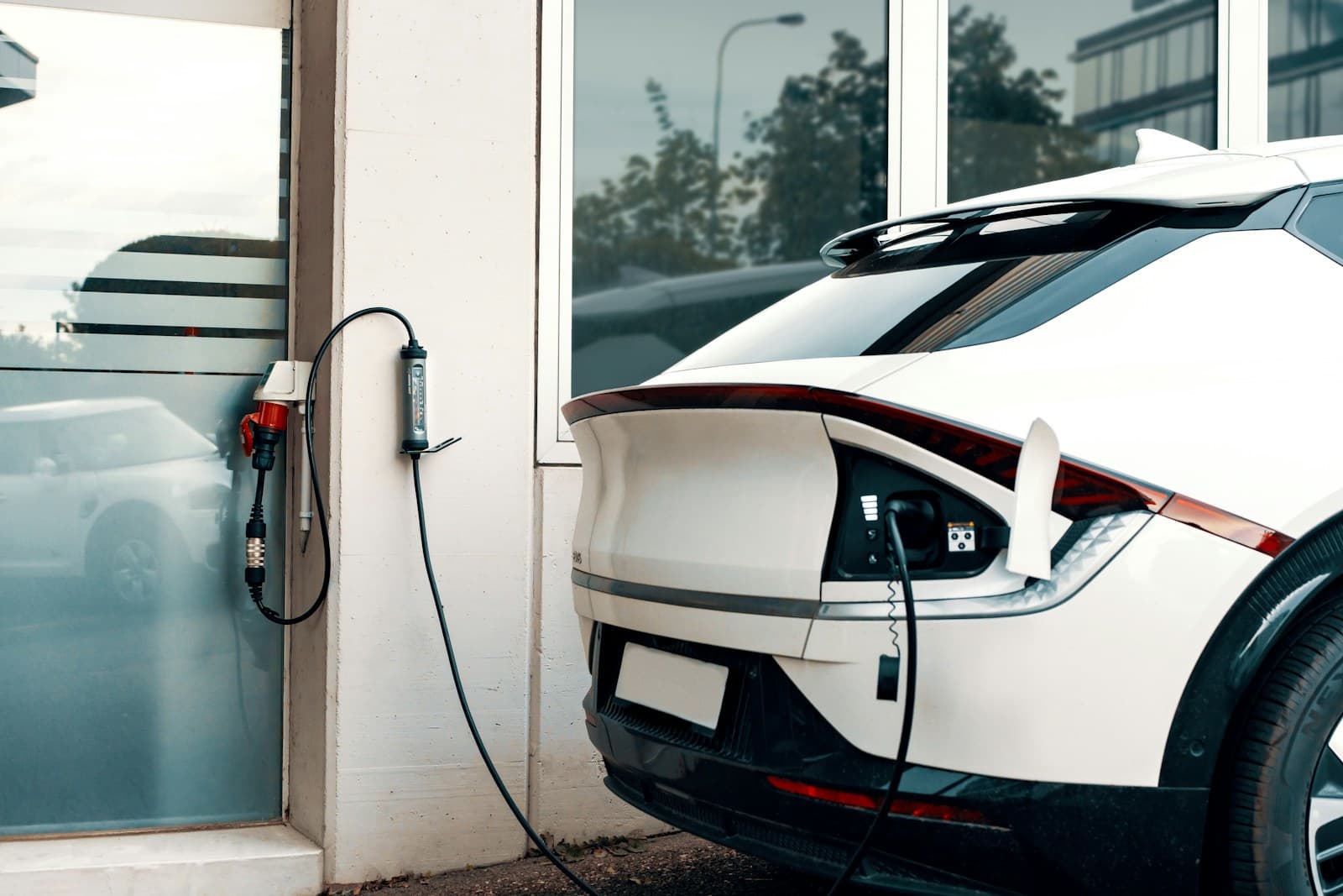 Djuka Electrics installing a home EV charger